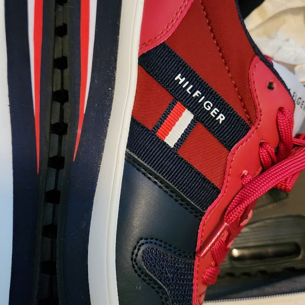 BNWOB Tommy Hilfiger Wedge Sneakers